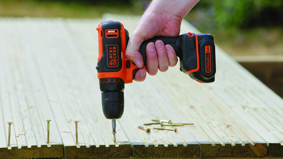 Perceuse visseuse Black and Decker Lithium 18V BDCDD186K pas chère