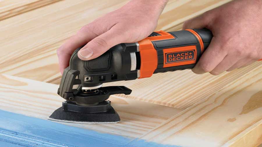 Outil multifonction filaire Black & Decker MT300