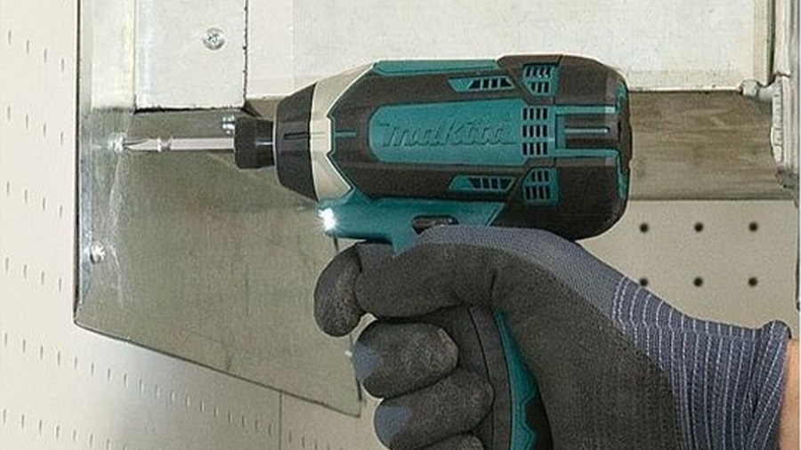 La perceuse visseuse 18V DDF482 Makita