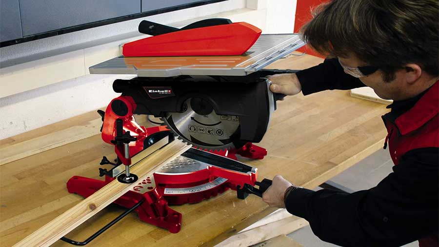 Scie à onglet avec table Einhell TC-MS 3017 T