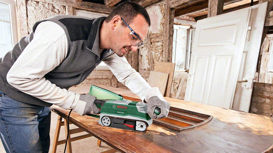 La ponceuse à bande PBS 75 AE Bosch