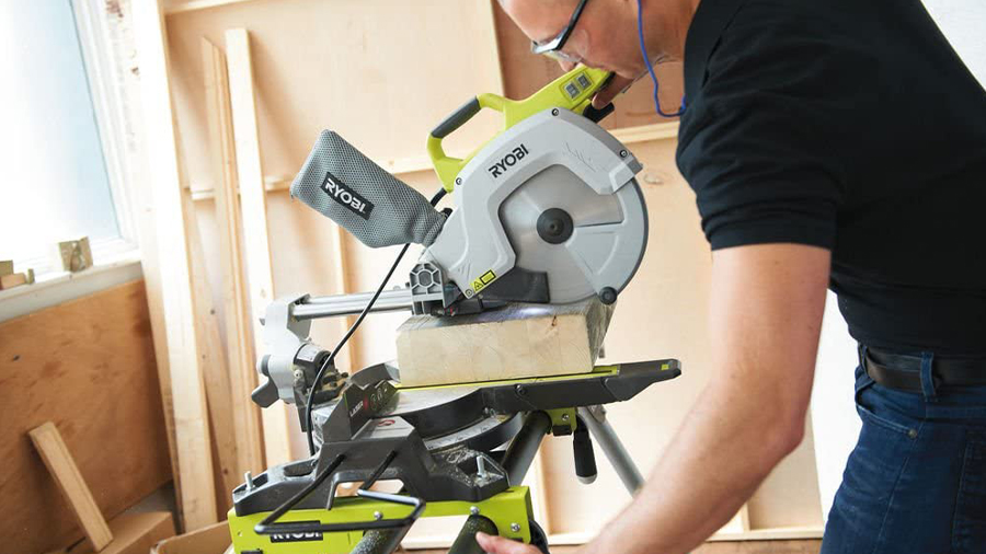 La scie à onglet radiale Ryobi EMS254L 2000 W
