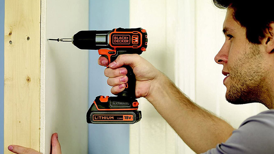 La perceuse-visseuse ASD184K-QW Black+Decker