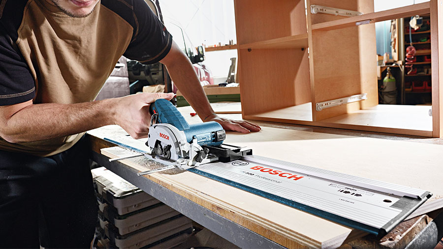 La mini scie circulaire sans fil GKS 12 V-26 Bosch Pro