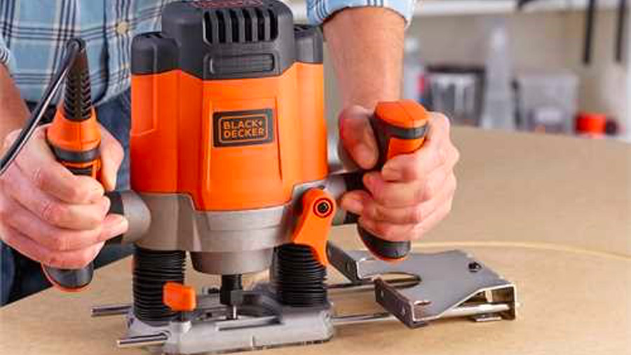 Défonceuse filaire KW1200E-QS BLACK+DECKER