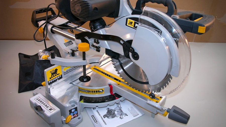 Scie à onglet radiale filaire ENERGYSAW-305STB Peugeot Outillage