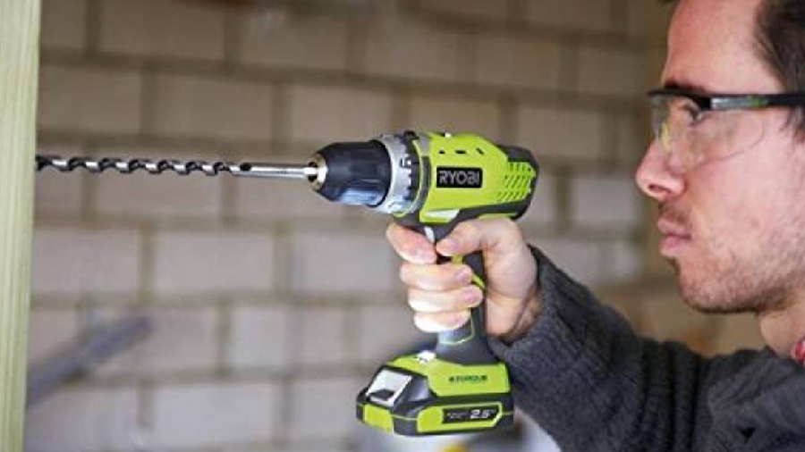 La visseuse compacte Ryobi R14DDE-LL25S