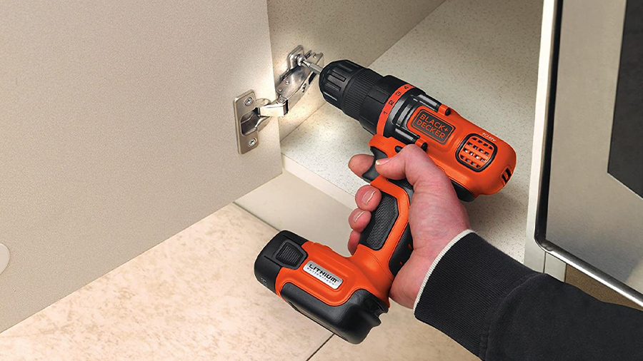 Perceuse-visseuse sans fil EGBL108KA10 Black+Decker