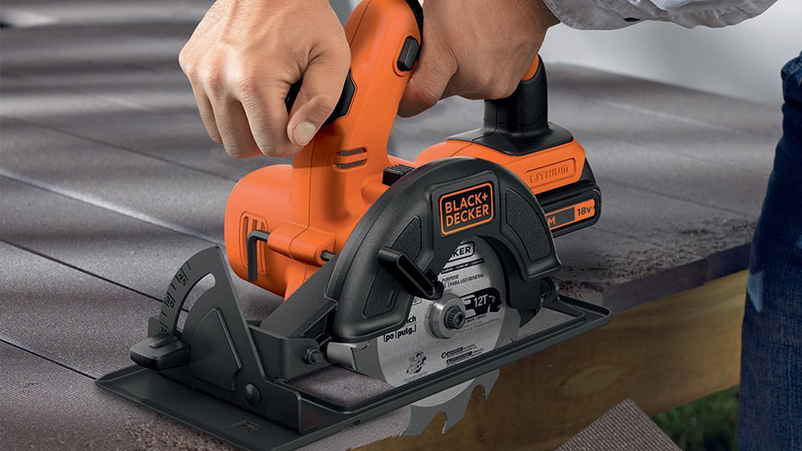 Test et avis de la scie circulaire sans fil BDCCS18-QW BLACK+DECKER