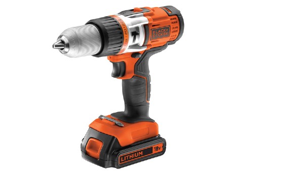 La perceuse à percussion haute performance EGBHP188BK2 Black+Decker