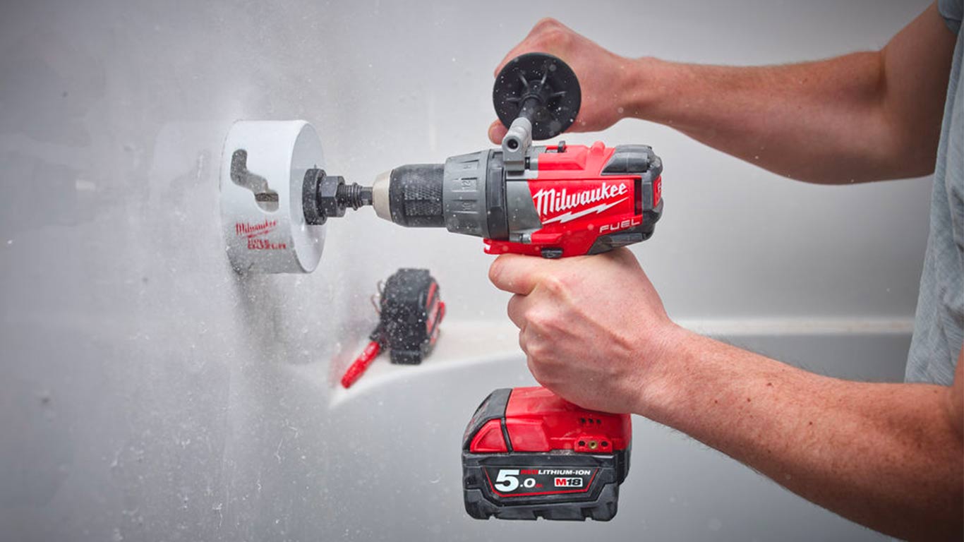 Test, avis et prix : Perceuse-visseuse sans fil Milwaukee M18 BDD