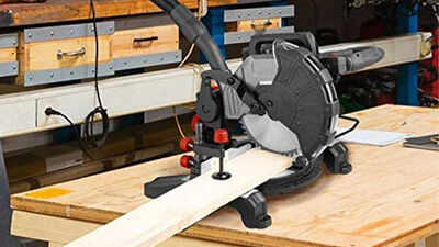 La scie à onglet Parkside PAKSP 20 - Li A1, 20 V