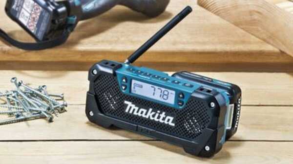 Radio portable Makita DEAMRO52