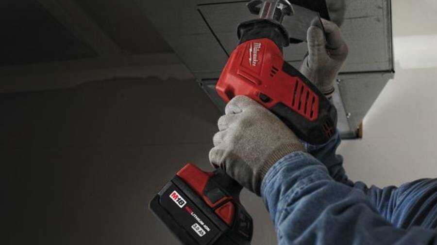 Scie sabre 4933416785 solo Milwaukee