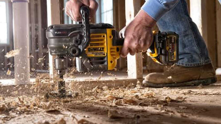 La perceuse de charpente DCD460T2 DEWALT