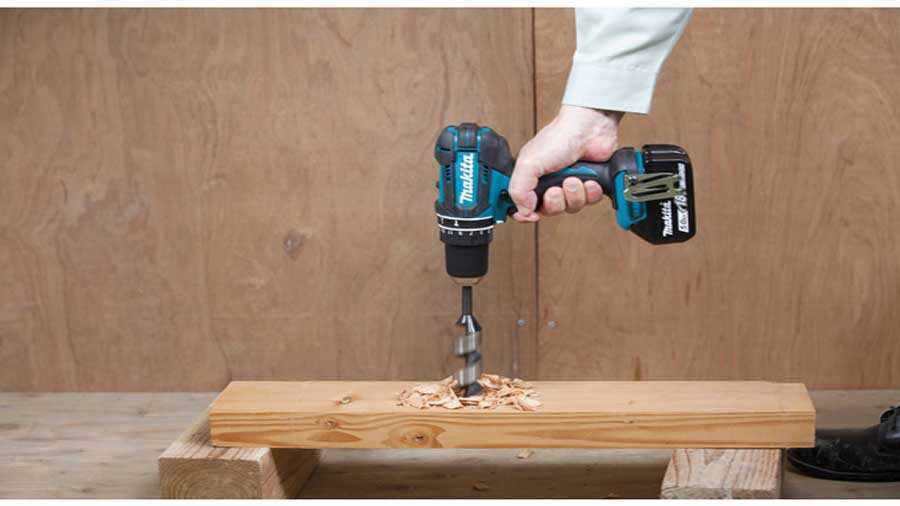 Perceuse visseuse à percussion Makita DHP482RMJ