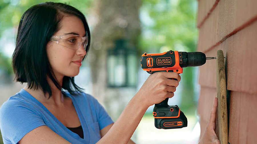 La perceuse-visseuse sans fil BDCDD12K1B Black+Decker