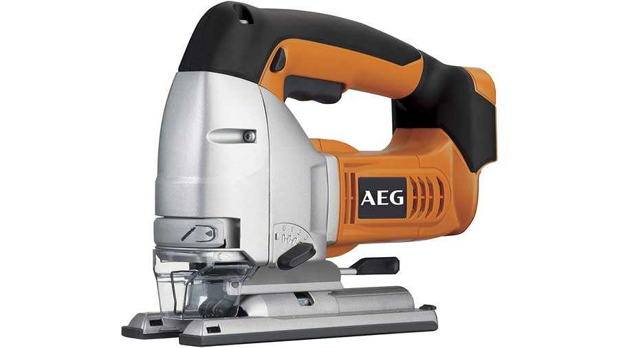 Scie sauteuse AEG BST 18X