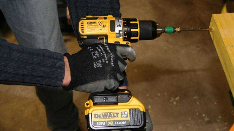 Perceuse visseuse DEWALT DCD790 M2