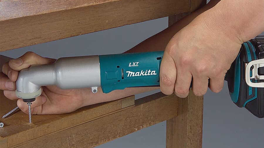 Visseuse d’angle à chocs DTL061Z Makita