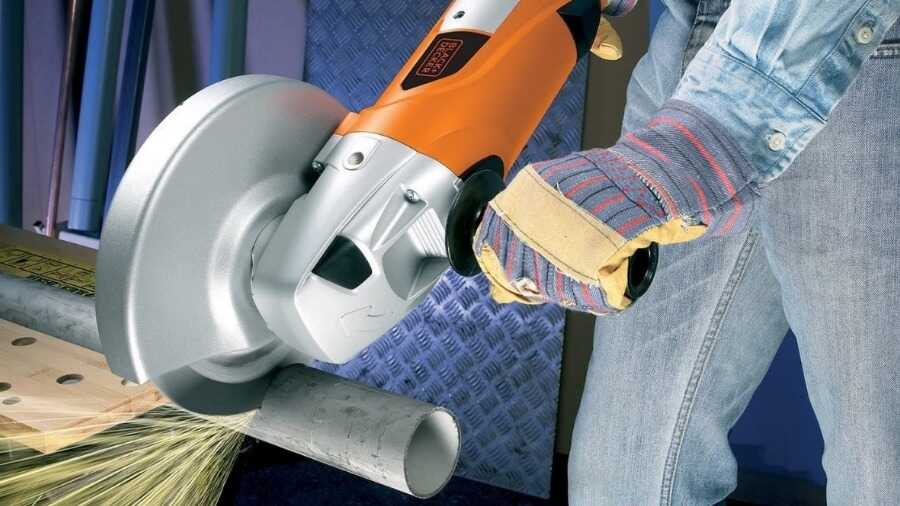 Meuleuse d’angle filaire KG2000K Black-Decker