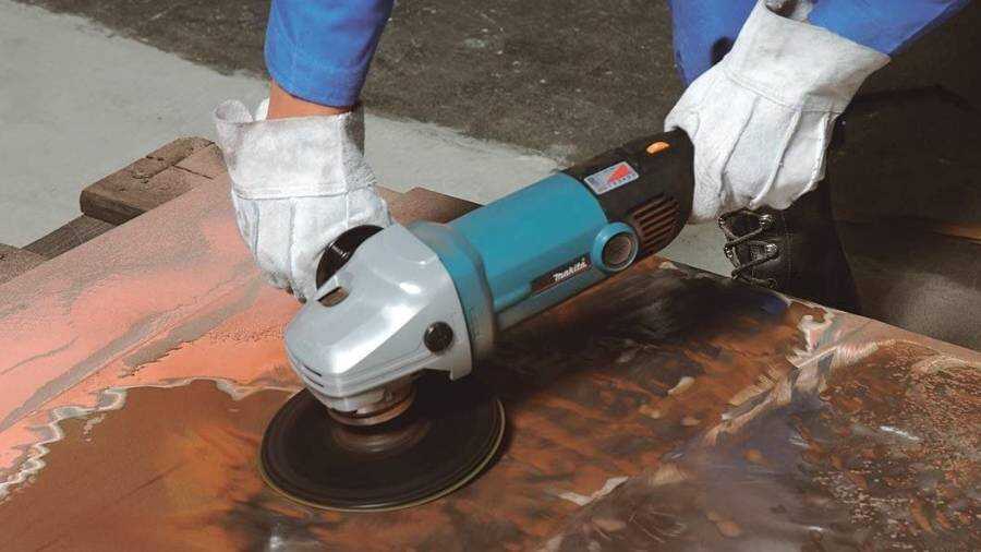 Polisseuse à disque 1600 W SA 7000 C Makita