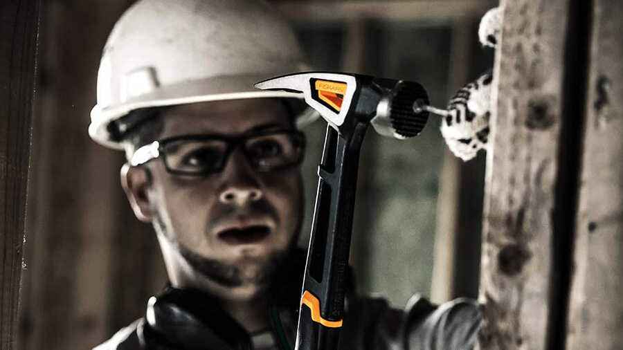 Le marteau de coffreur Fiskars