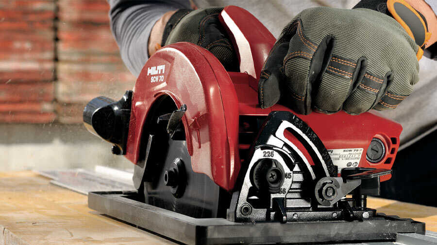 Scie circulaire filaire SCW 70 Hilti