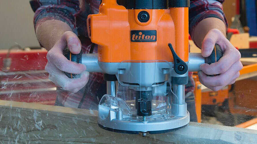 Défonceuse de précision compacte plongeante JOF001 Triton