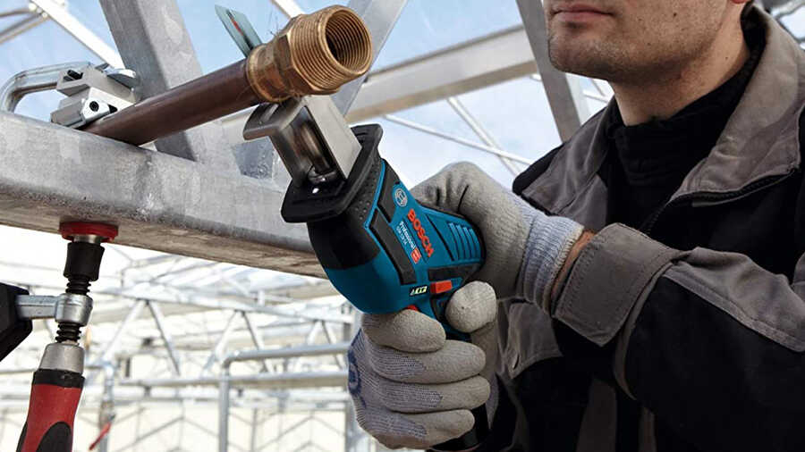 La scie sabre sans fil GSA 12V-14 Professional Bosch 