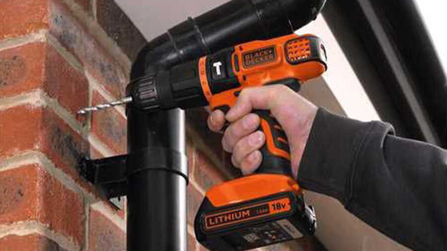  La perceuse à percussion sans fil BDKH18B1OA Black+Decker