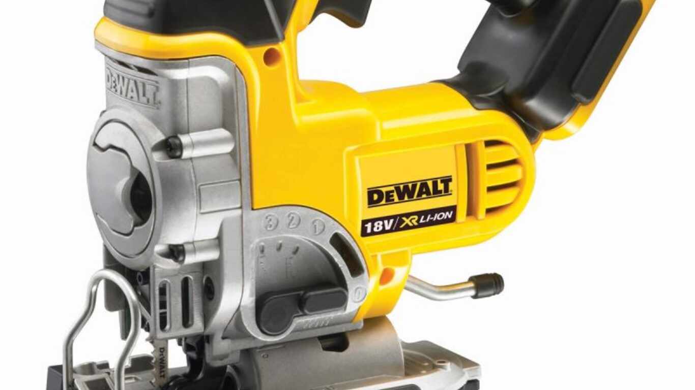 Scie sauteuse sans fil Dewalt DCS334NT